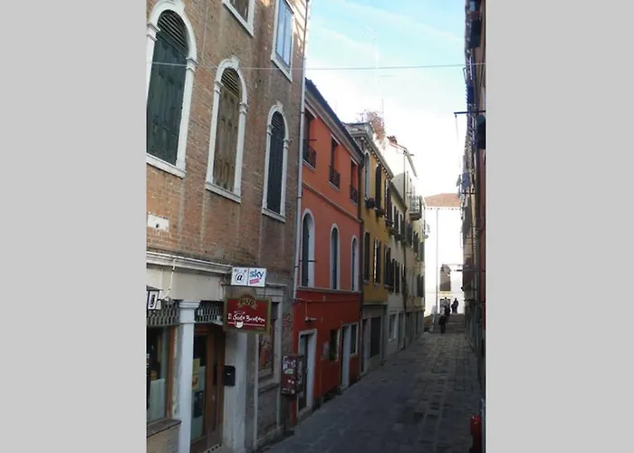 beautiful house in Venice
